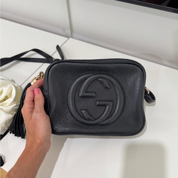 Gucci Disco Black Crossbody Bag with Iconic GG Logo - Picture 1 of 5